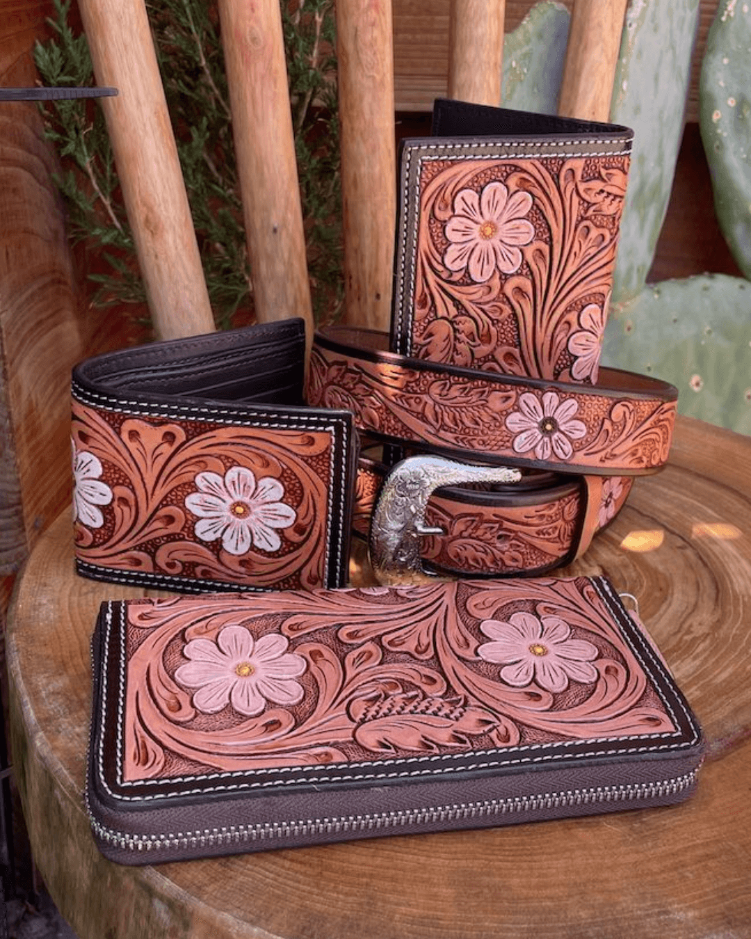 Outback King | Travel Wallet | Desert Daisy