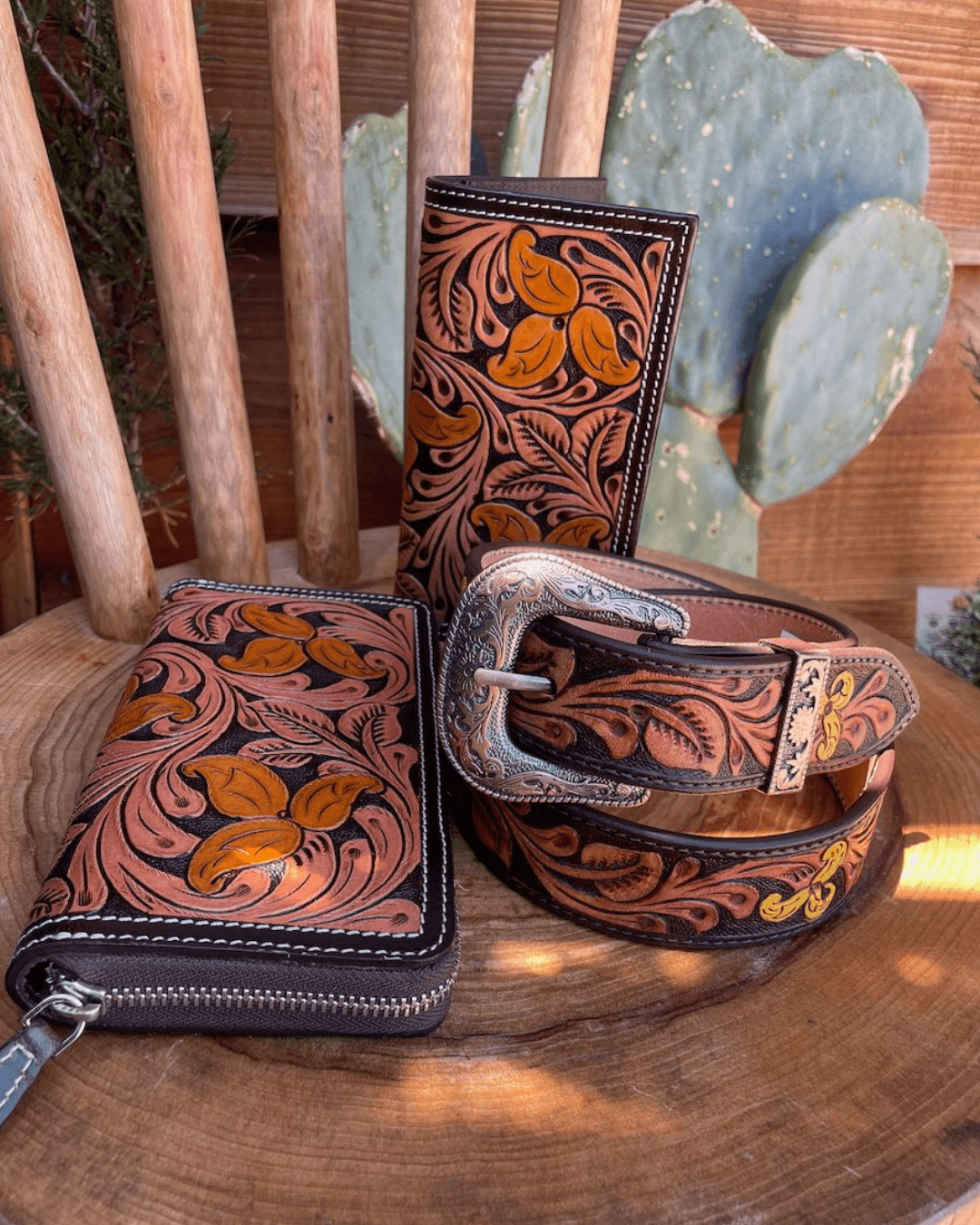 Outback King | Travel Wallet | Lily of the Mountain